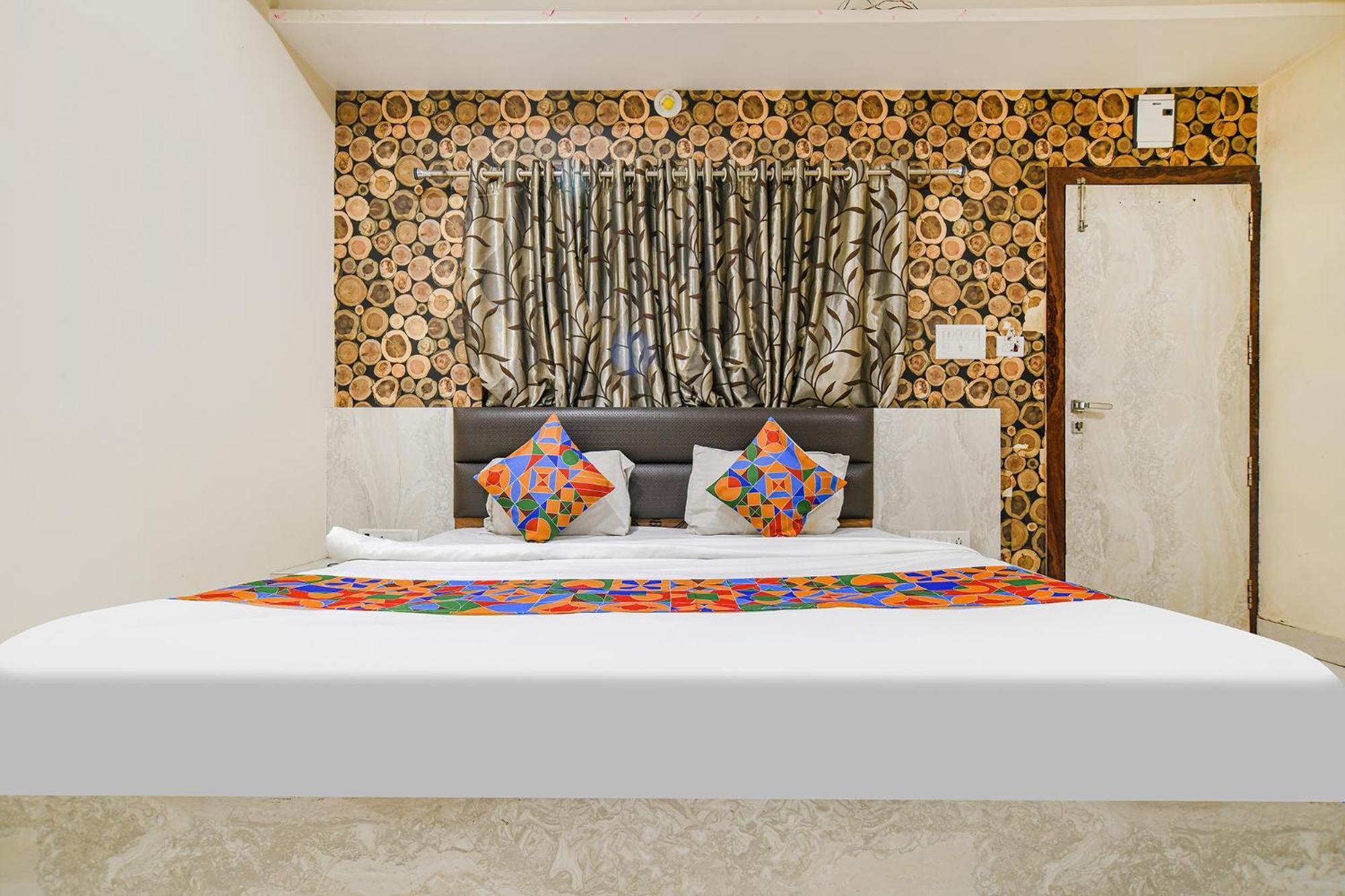 Fabhotel Shivam Palace- Near Mahakal Mandir Удджайн Екстер'єр фото