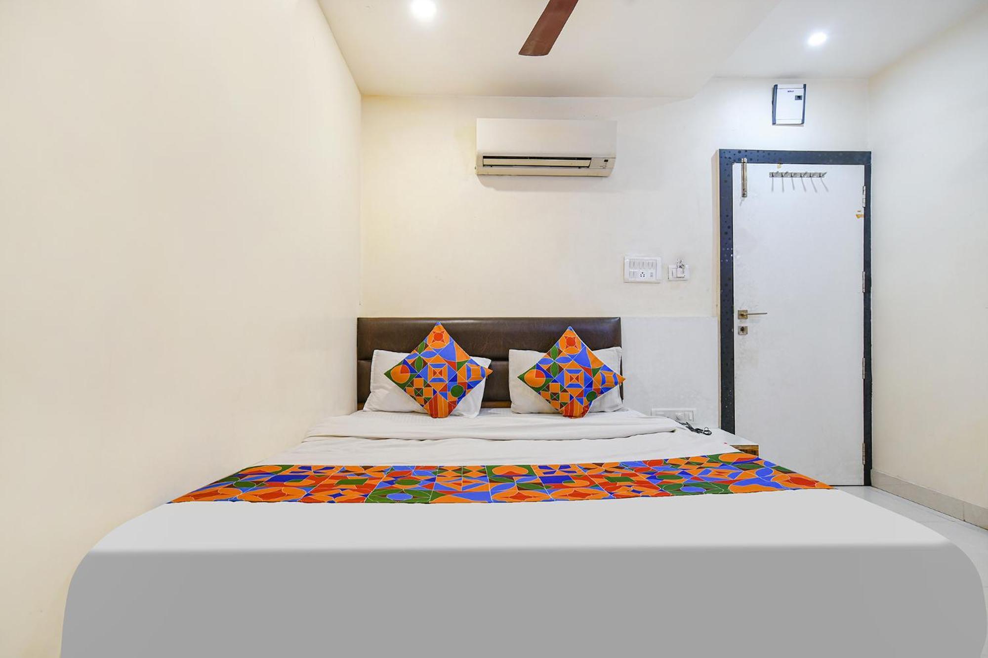 Fabhotel Shivam Palace- Near Mahakal Mandir Удджайн Екстер'єр фото