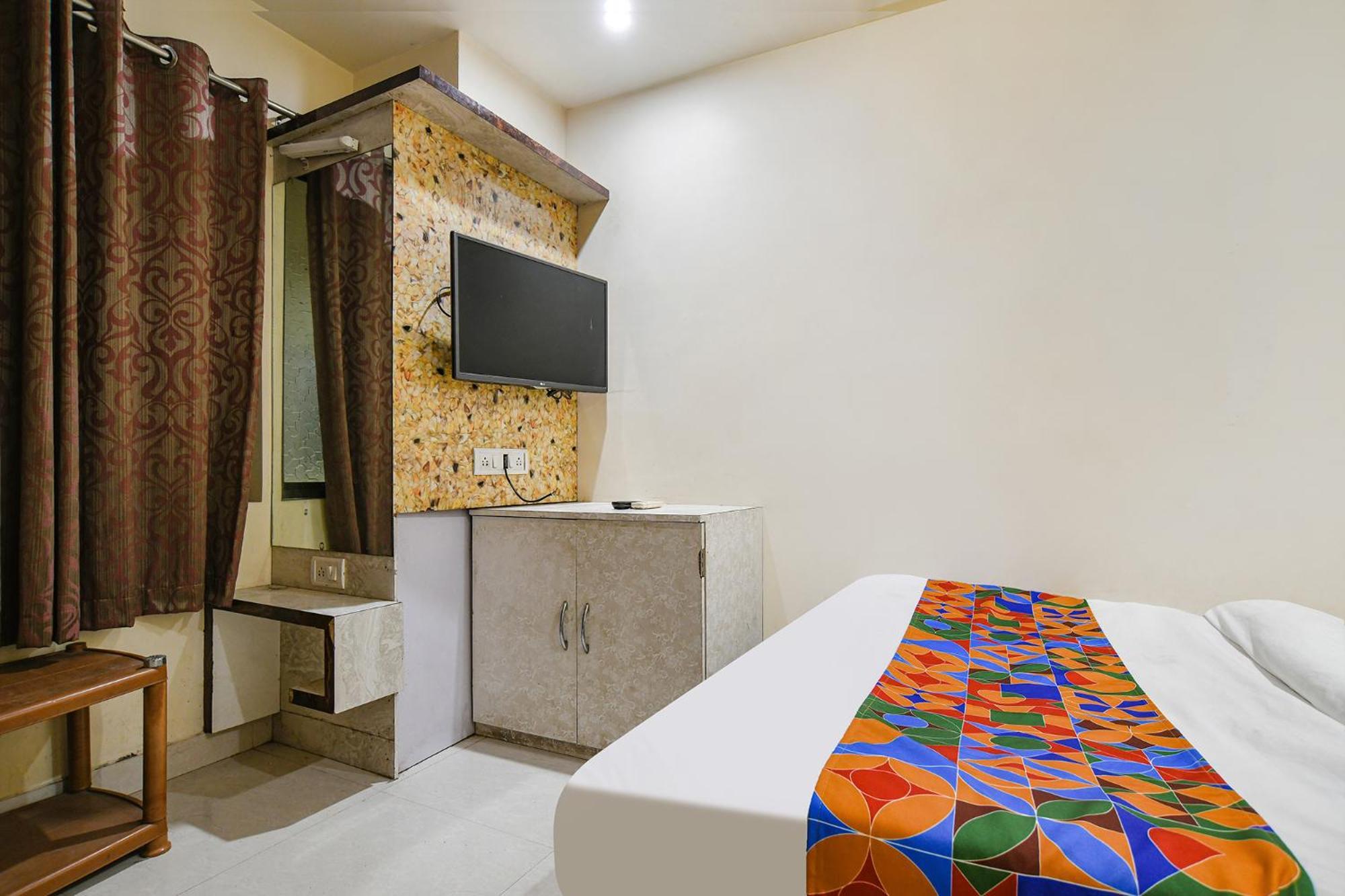 Fabhotel Shivam Palace- Near Mahakal Mandir Удджайн Екстер'єр фото